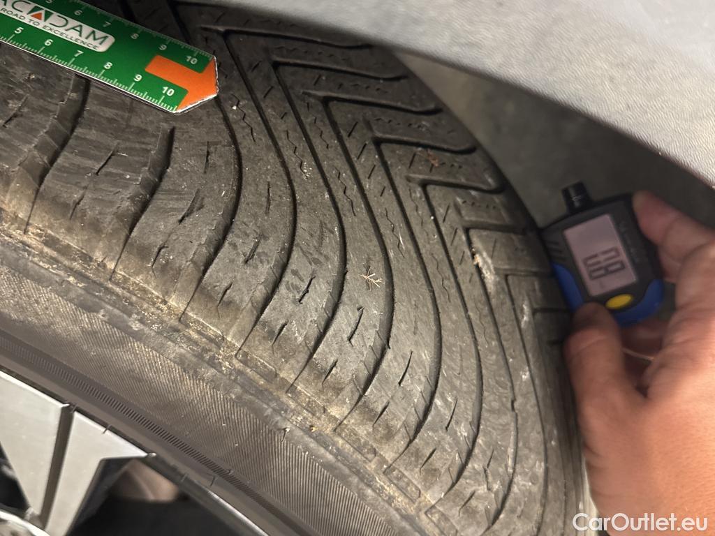  Renault  Captur  II Evolution 1.6 E-TECH Hybrid 145CV BVA6 E6d #6