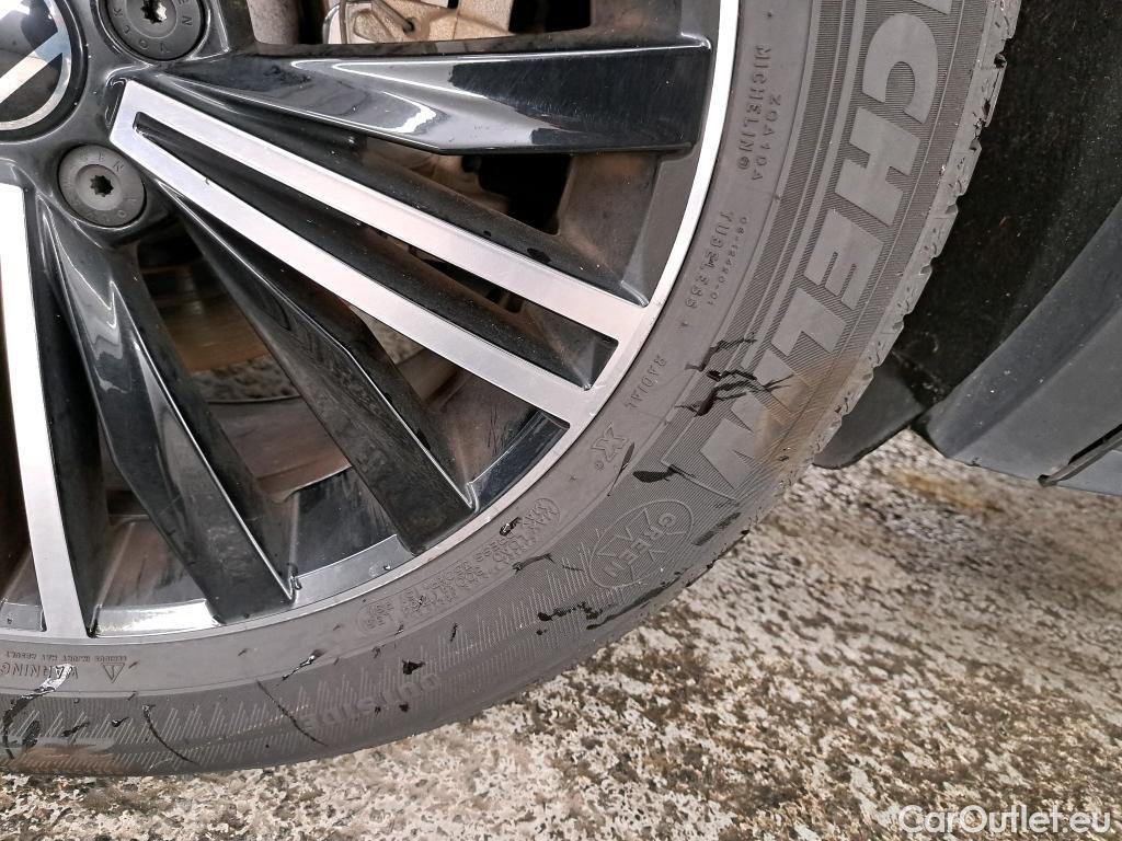  Volkswagen  Tiguan VOLKSWAGEN  / 2020 / 5P / SUV 1.4 eHybrid 245 DSG6 Elegance Exclusive #17