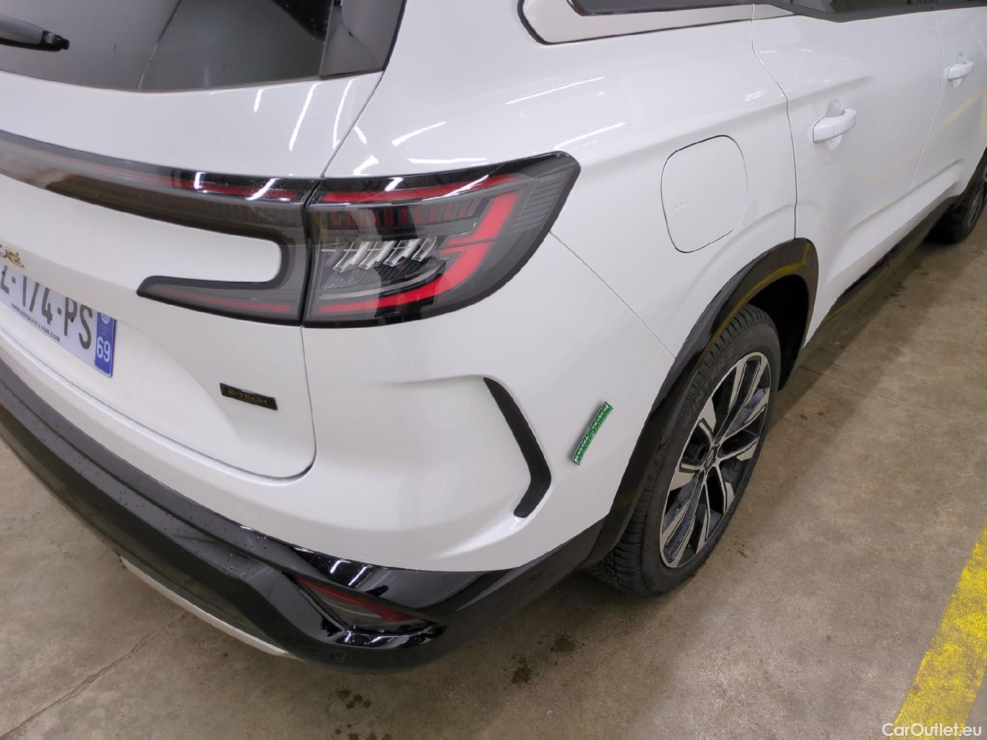  Renault  Austral RENAULT Espace / 2023 / 5P / Crossover TECHNO E-TECH HYBRIDE 200 #12