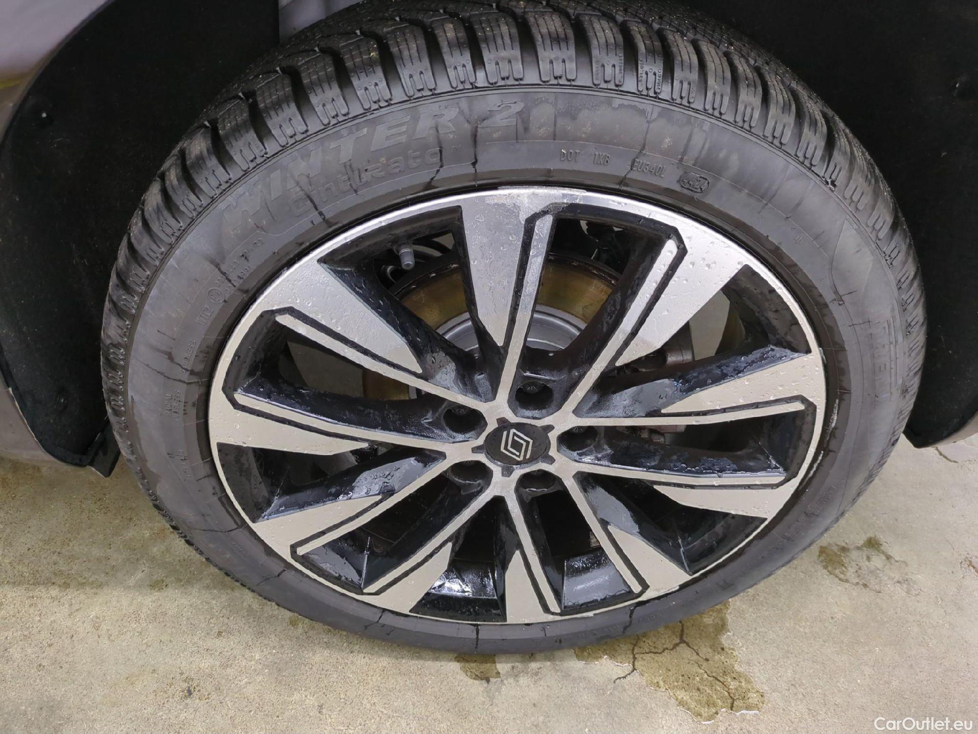  Renault  Austral RENAULT Espace / 2023 / 5P / Crossover TECHNO E-TECH HYBRIDE 200 #10