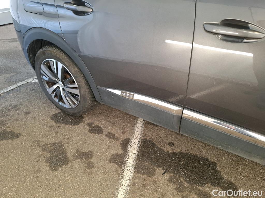  Peugeot  3008 PEUGEOT   2020  5P  SUV 16 HYBRID 225 EEAT8 Allure Pack #3