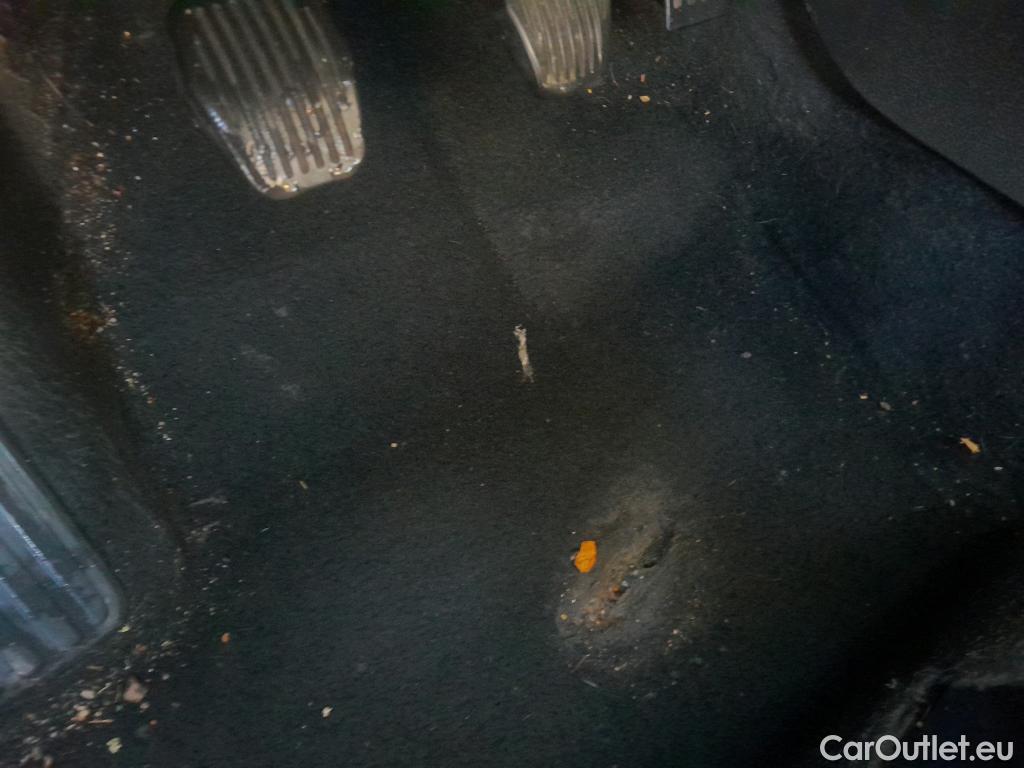  Ford  Focus FORD  5p 3G berlina con portón 1.5 TDCi E6 88kW (120CV) Trend+ #9