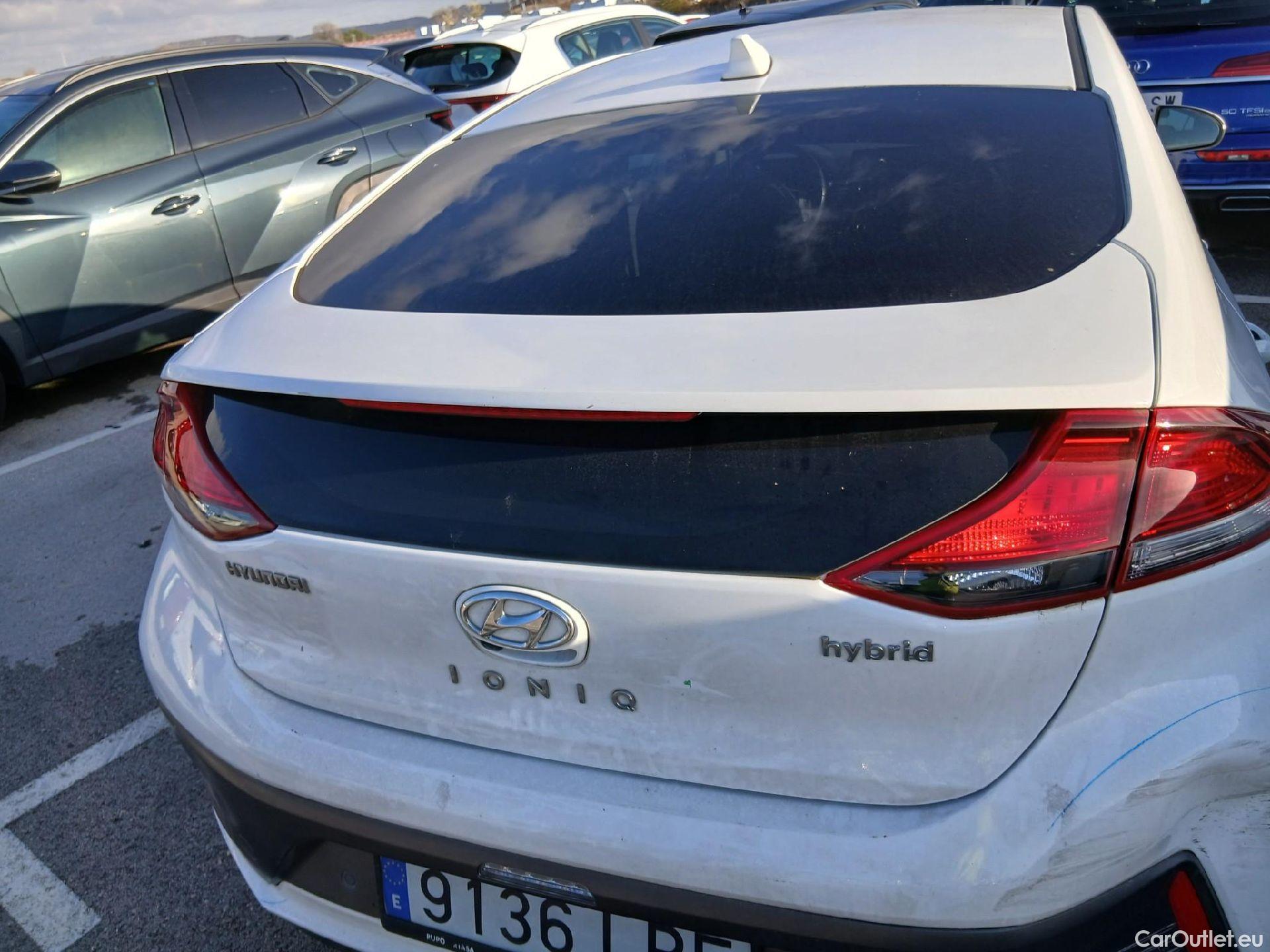  Hyundai   Ioniq HYUNDAI / 2019 / 5P / berlina con portón 1.6 GDI HEV Klass DCT #33