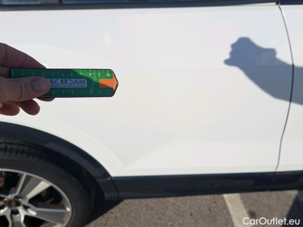  Audi  Q2 AUDI  / 2016 / 5P / todoterreno Design 35 TFSI 110kW (150CV) S tronic #31