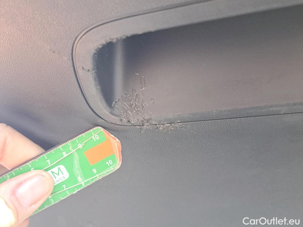  Citroen  C3 CITROEN  / 2020 / 5P / berlina con portón PureTech 60KW (83CV) Feel Pack #10