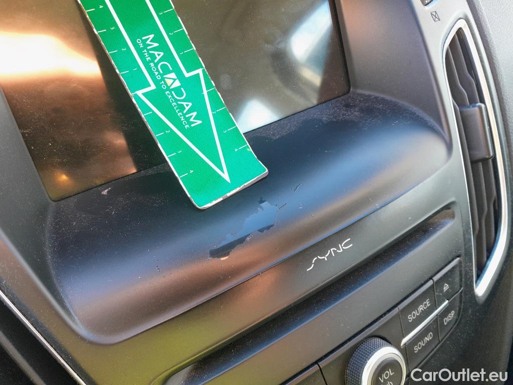  Ford  Focus FORD  5p 3G berlina con portón 1.5 TDCi E6 88kW (120CV) Trend+ #12