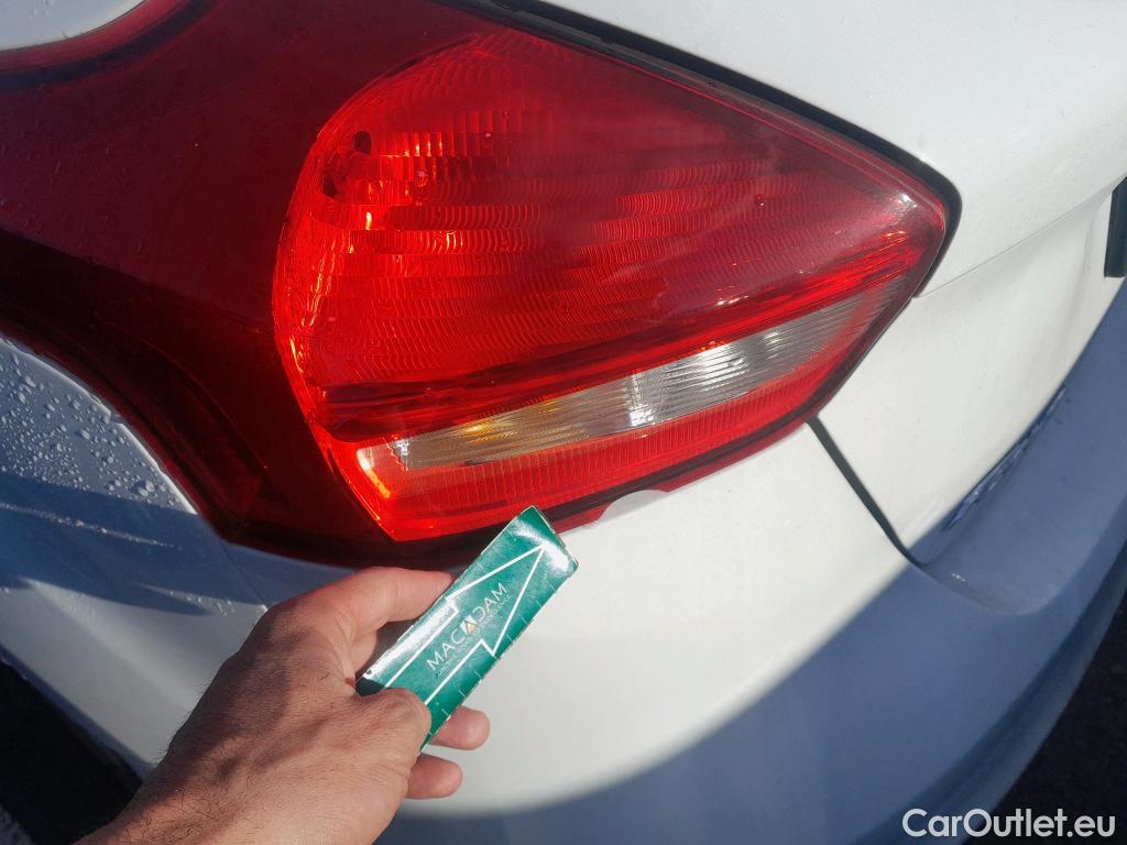  Ford  Focus FORD  5p 3G berlina con portón 1.5 TDCi E6 88kW (120CV) Trend+ #4