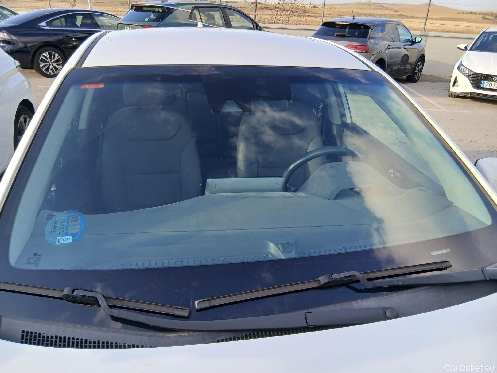  Hyundai   Ioniq HYUNDAI / 2019 / 5P / berlina con portón 1.6 GDI HEV Klass DCT #10