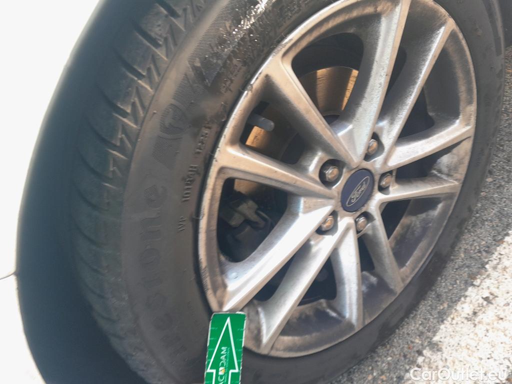  Ford  Focus FORD  5p 3G berlina con portón 1.5 TDCi E6 88kW (120CV) Trend+ #15