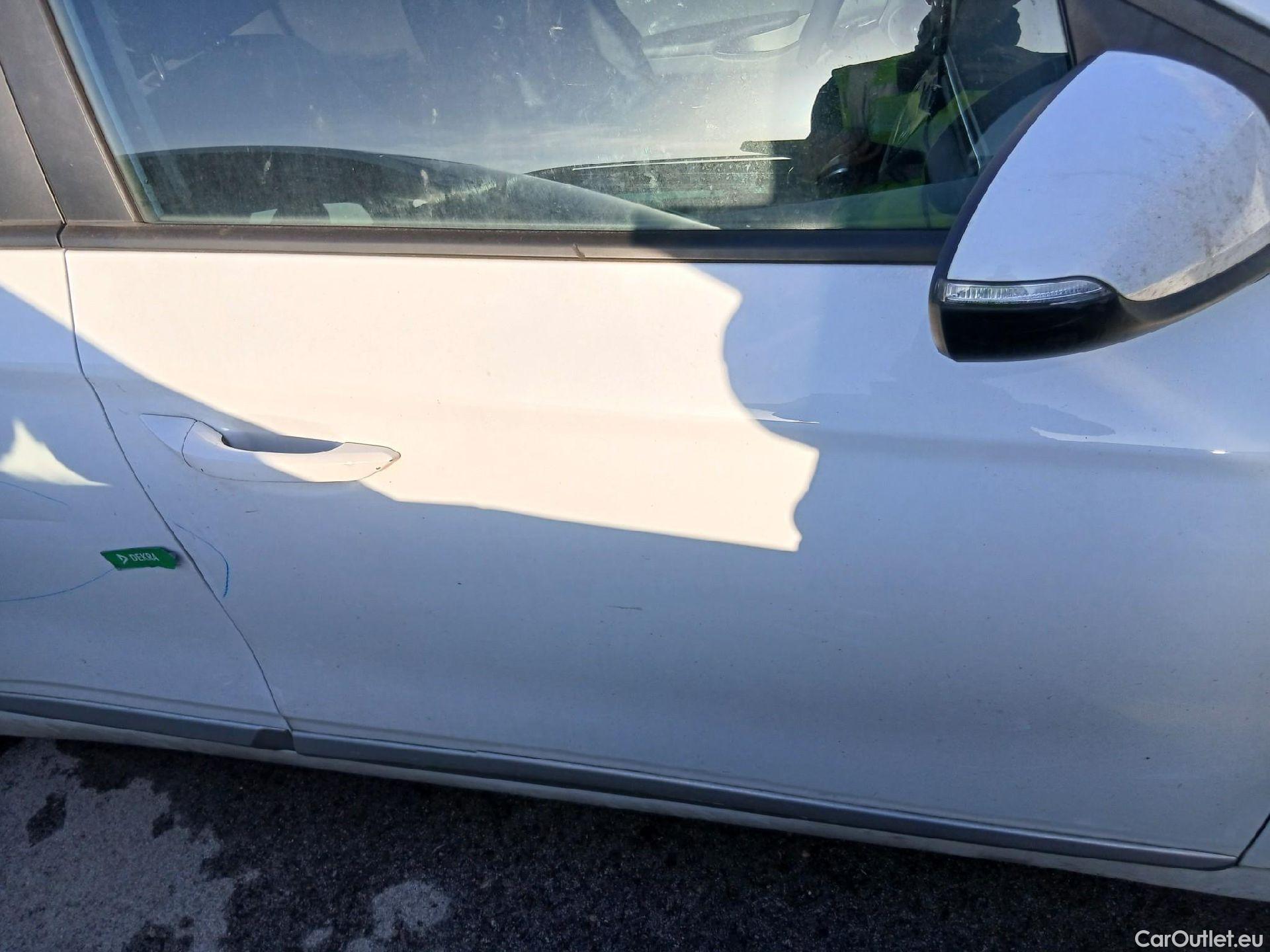  Hyundai   Ioniq HYUNDAI / 2019 / 5P / berlina con portón 1.6 GDI HEV Klass DCT #44