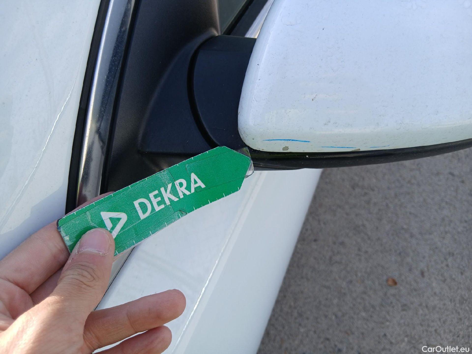  KIA  Cee'd KIA Ceed / 2021 / 5P / berlina con portón 1.6 MHEV iMT 100kW (136CV) Drive #6