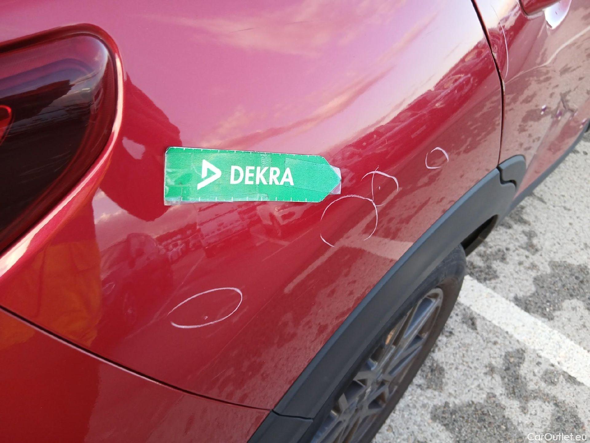  KIA  STONIC KIA  / 2017 / 5P / todoterreno 1.0 T-GDi 88kW (120CV) Black Edition(SP) #36