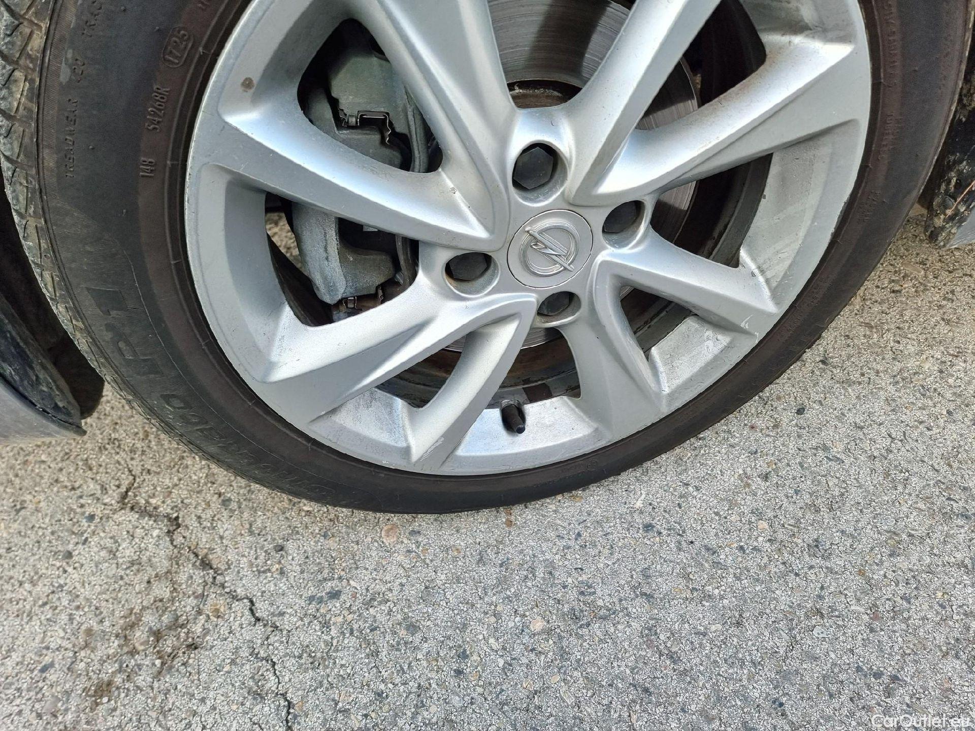  Opel  Corsa OPEL  / 2019 / 5P / berlina con portón 1.5D DT 74kW (100CV) Elegance (AC2) #15