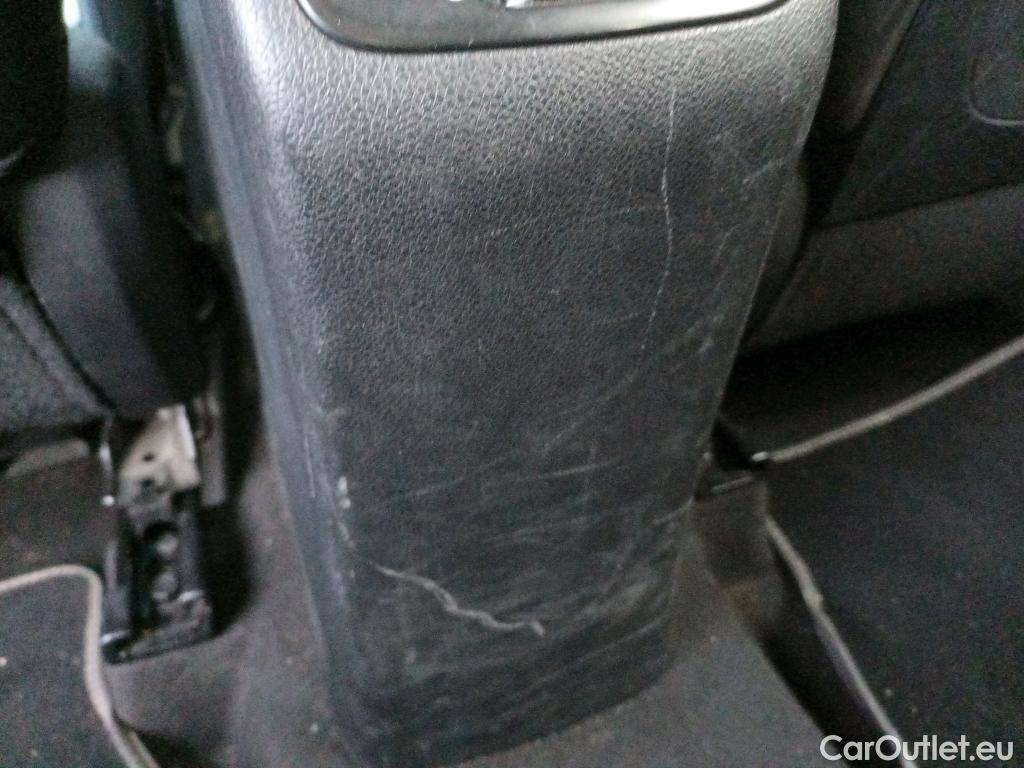  KIA  Niro KIA  PHEV / 2019 / 5P / crossover 1.6 GDi PHEV 104kW (141CV) Drive #15