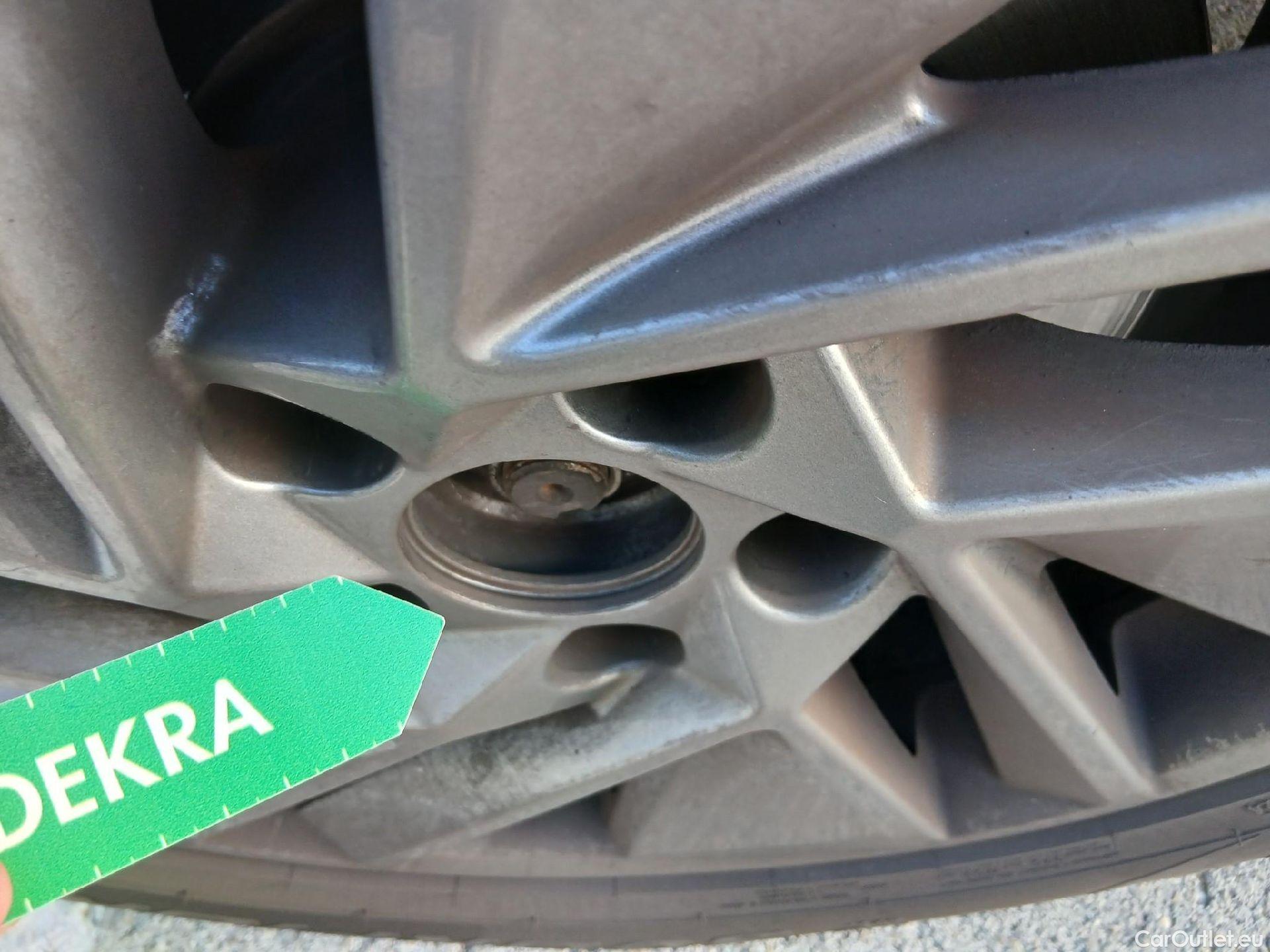  Nissan  Qashqai NISSAN  / 2021 / 5P / todoterreno DIG-T 103kW (140CV) mHEV 4x2 Acenta #4