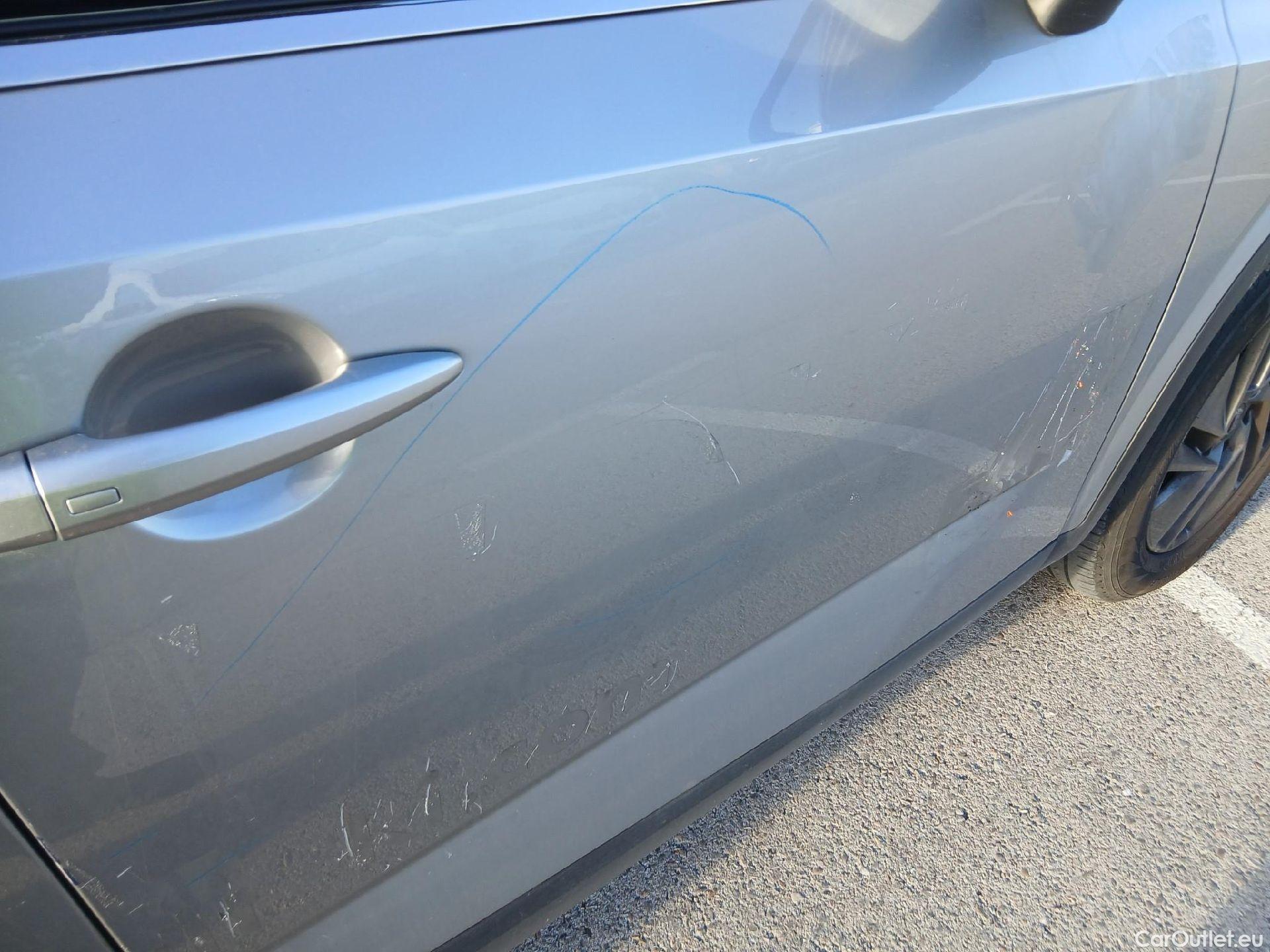  Nissan  Qashqai NISSAN  / 2021 / 5P / todoterreno DIG-T 103kW (140CV) mHEV 4x2 Acenta #26