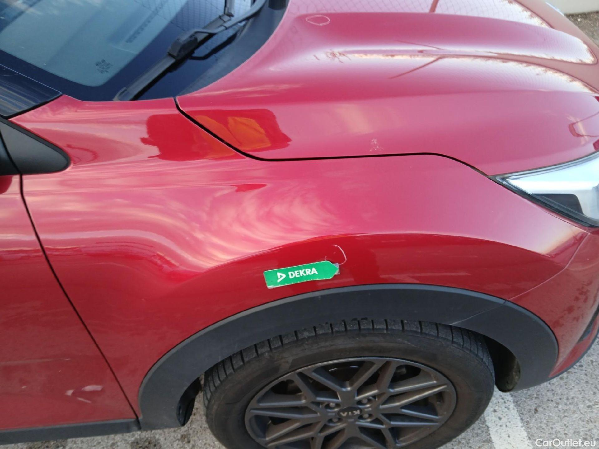  KIA  STONIC KIA  / 2017 / 5P / todoterreno 1.0 T-GDi 88kW (120CV) Black Edition(SP) #42