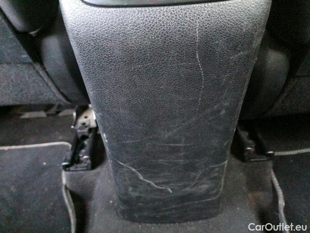  KIA  Niro KIA  PHEV / 2019 / 5P / crossover 1.6 GDi PHEV 104kW (141CV) Drive #16