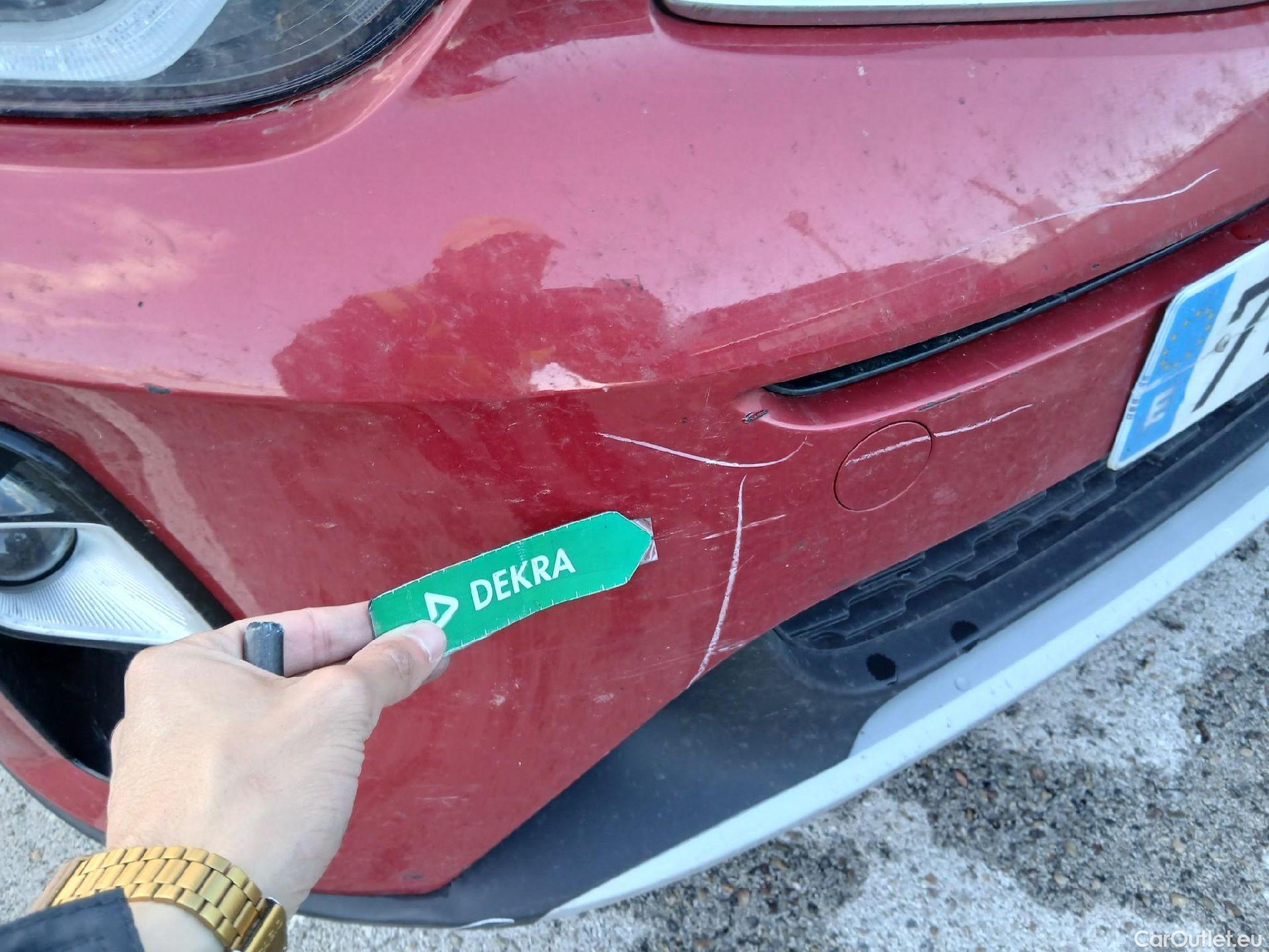  KIA  STONIC KIA  / 2017 / 5P / todoterreno 1.0 T-GDi 88kW (120CV) Black Edition(SP) #2