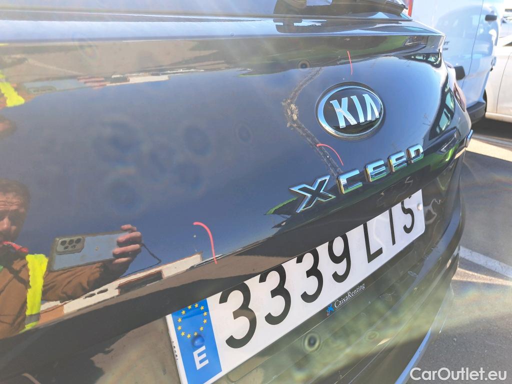  KIA  XCeed KIA  1.6 GDi PHEV 104kW (141CV) eDrive (AC) #6