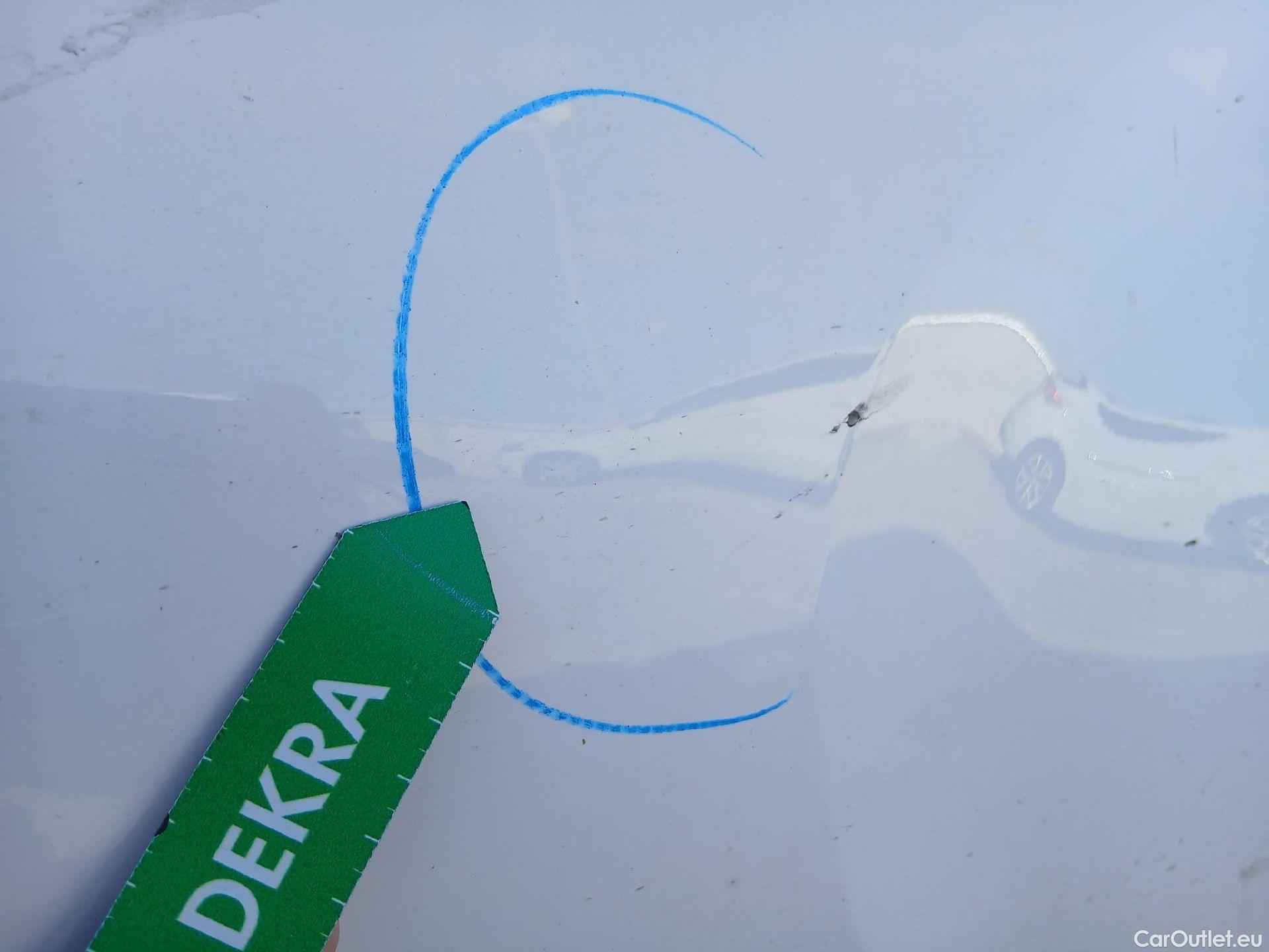  Toyota  Yaris TOYOTA  / 2020 / 5P / berlina con portón 1.5 120H Active Tech #13