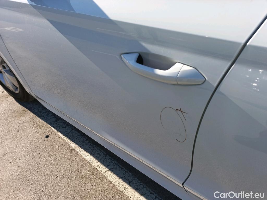  Skoda  Octavia SKODA  / 2020 / 5P / familiar Combi 1.0 TSI 81kW(110CV) DSG mHEV Ambi. #1