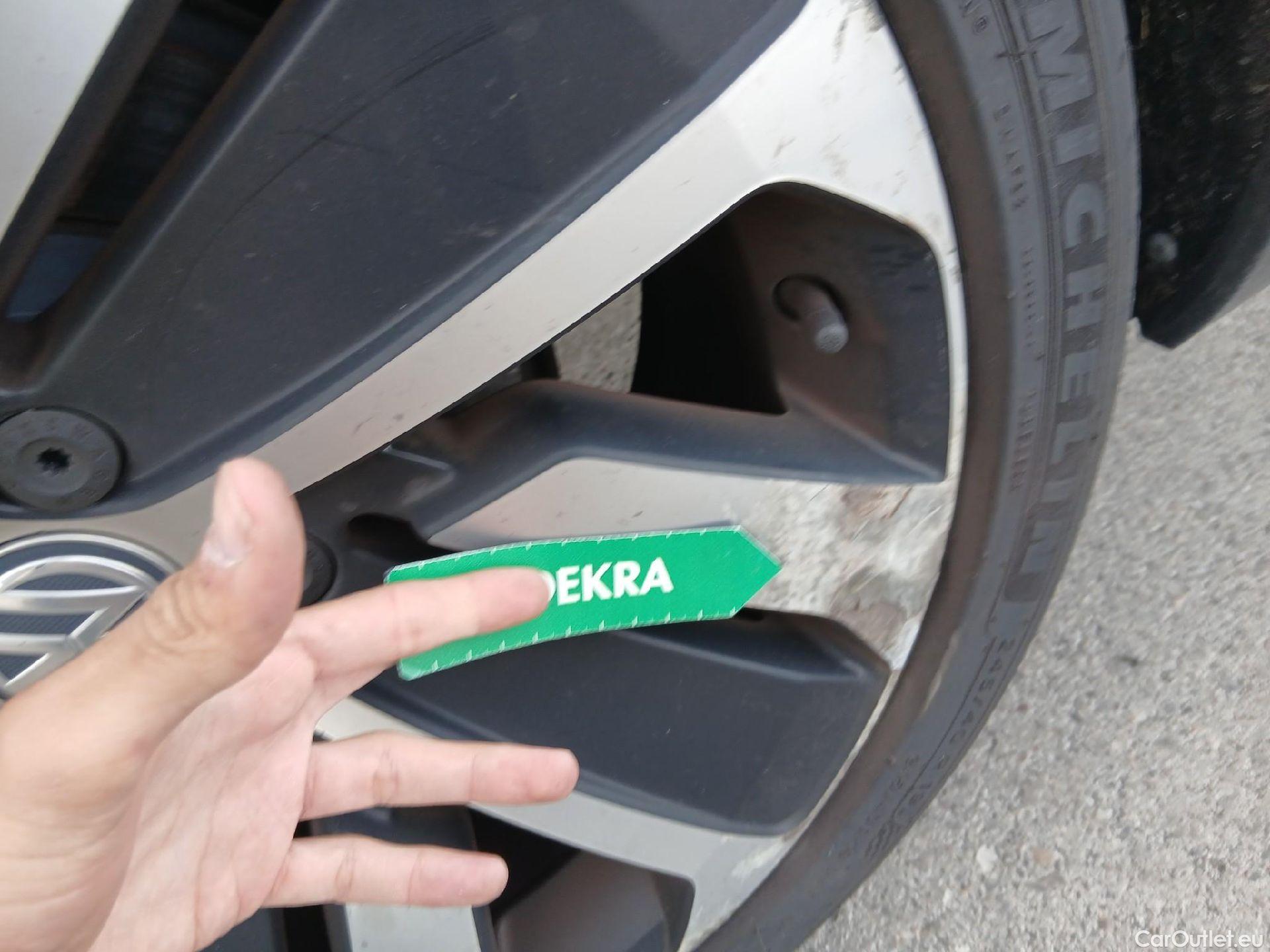  Volkswagen  Arteon VOLKSWAGEN  / 2017 / 5P / berlina con portón R-Line 2.0 TDI 110kW (150CV) #25