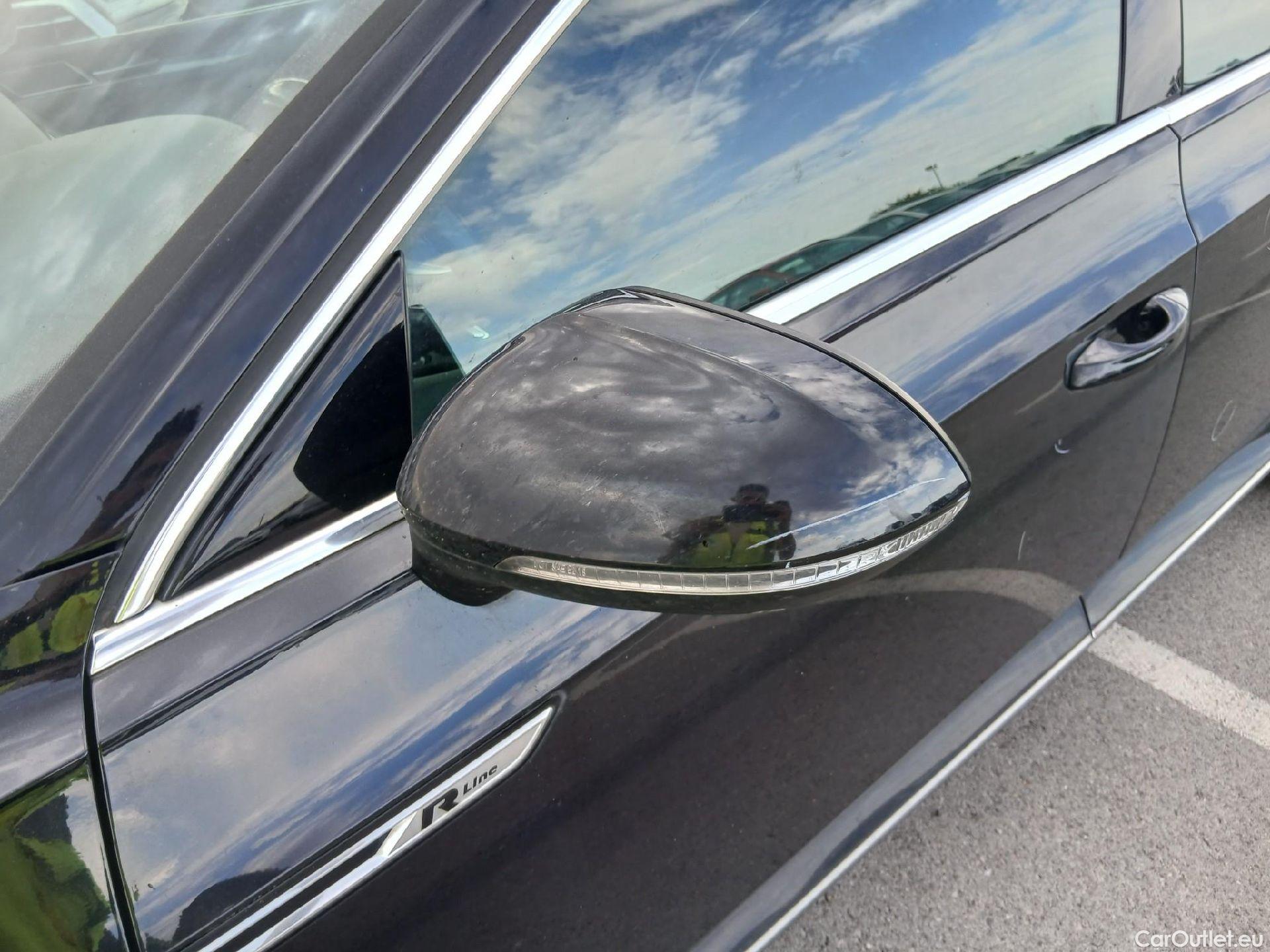  Volkswagen  Arteon VOLKSWAGEN  / 2017 / 5P / berlina con portón R-Line 2.0 TDI 110kW (150CV) #18