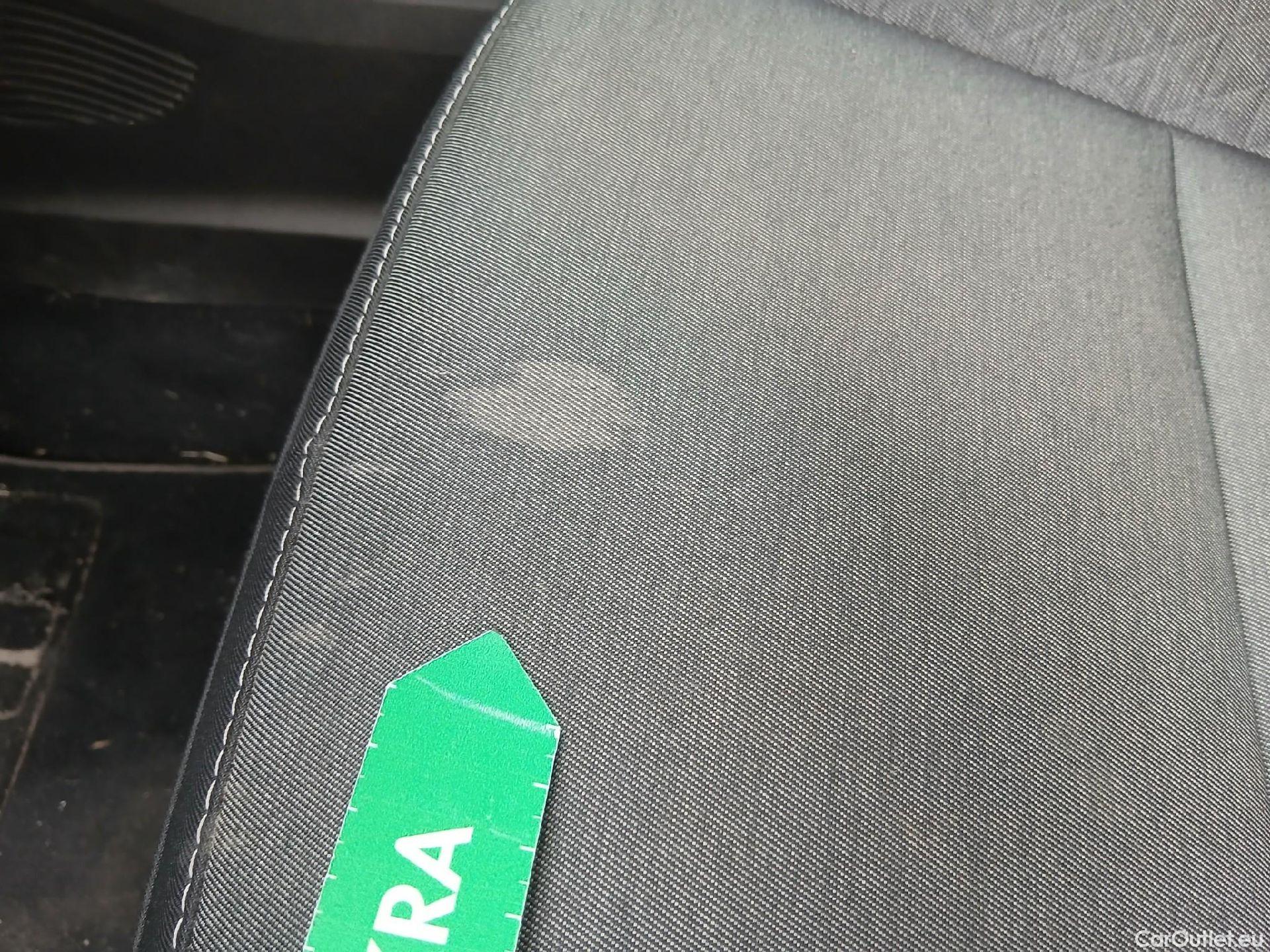  Renault  Captur RENAULT  / 2020 / 5P / todoterreno Intens TCe 90 #13