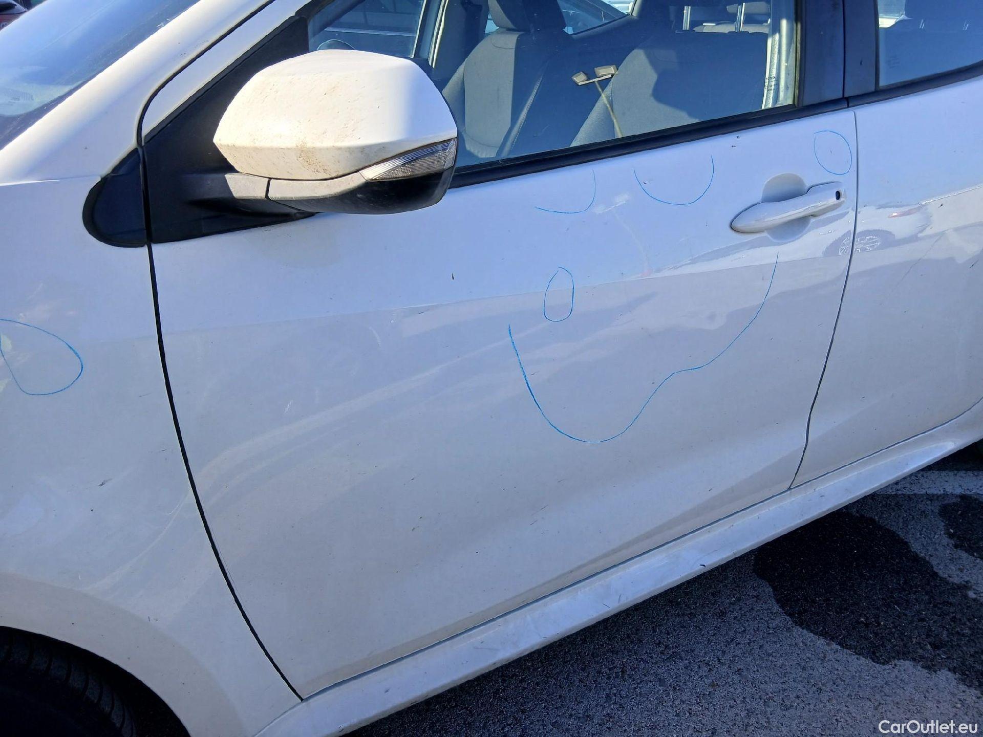  Toyota  Yaris TOYOTA  / 2020 / 5P / berlina con portón 1.5 120H Active Tech #11