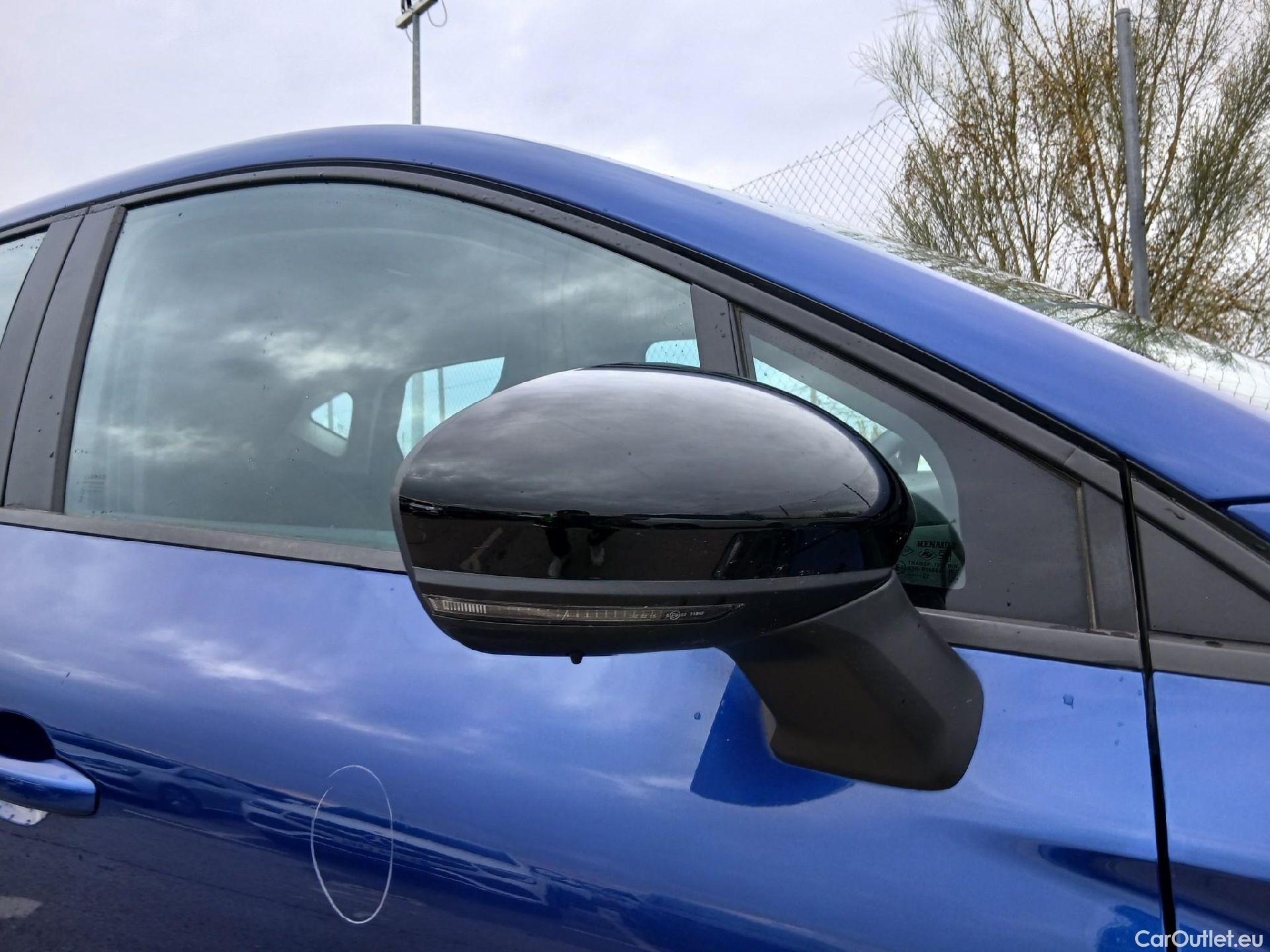  Renault  Captur RENAULT  / 2020 / 5P / todoterreno Intens TCe 90 #39