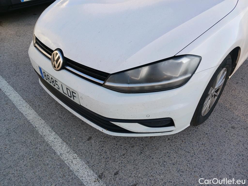  Volkswagen  Golf  VOLKSWAGEN / 2016 / 5P / berlina con portón Last Edition 1.6 TDI 85kW (115CV) #12