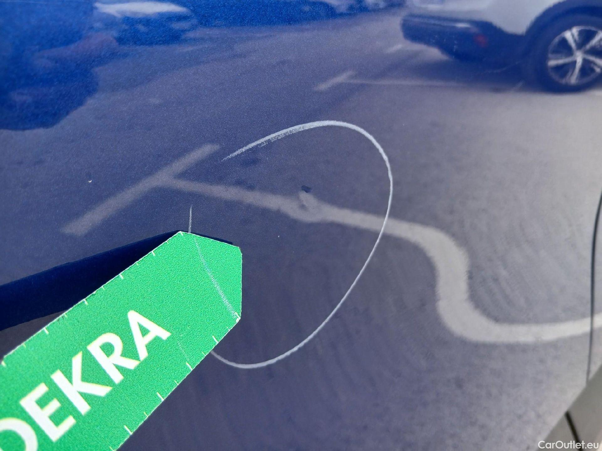  Renault  Captur RENAULT  / 2020 / 5P / todoterreno Intens TCe 90 #35