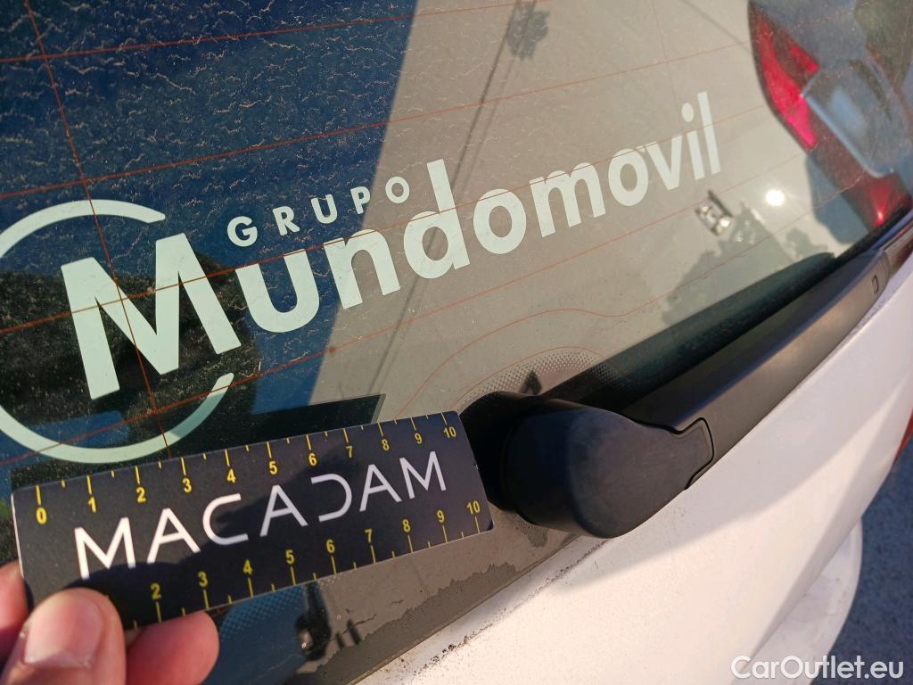  Volkswagen  Golf  VOLKSWAGEN / 2016 / 5P / berlina con portón Last Edition 1.6 TDI 85kW (115CV) #21