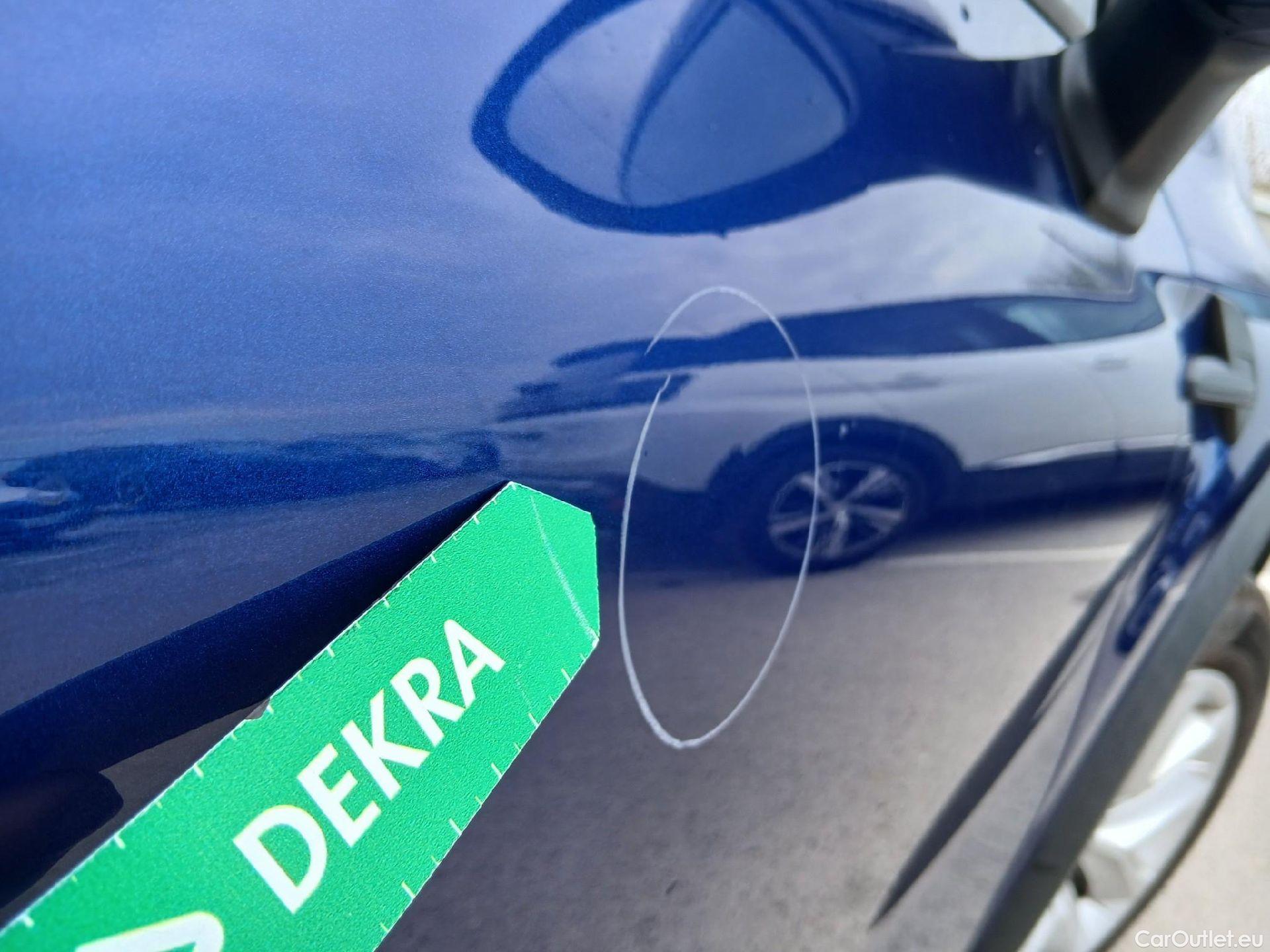  Renault  Captur RENAULT  / 2020 / 5P / todoterreno Intens TCe 90 #36