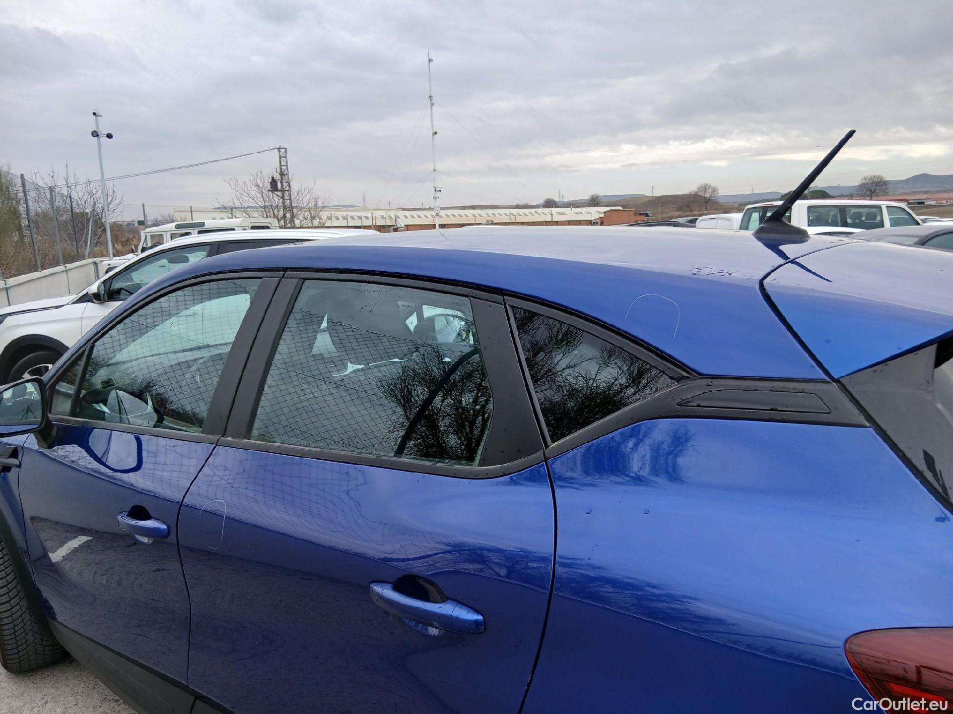  Renault  Captur RENAULT  / 2020 / 5P / todoterreno Intens TCe 90 #20