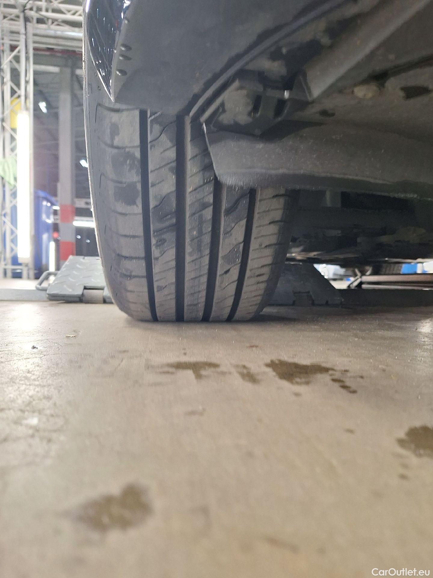  Audi  A3 Audi,  Berline FL'16, Audi  Berline 1.0 TFSi 30 85kW 4d #36