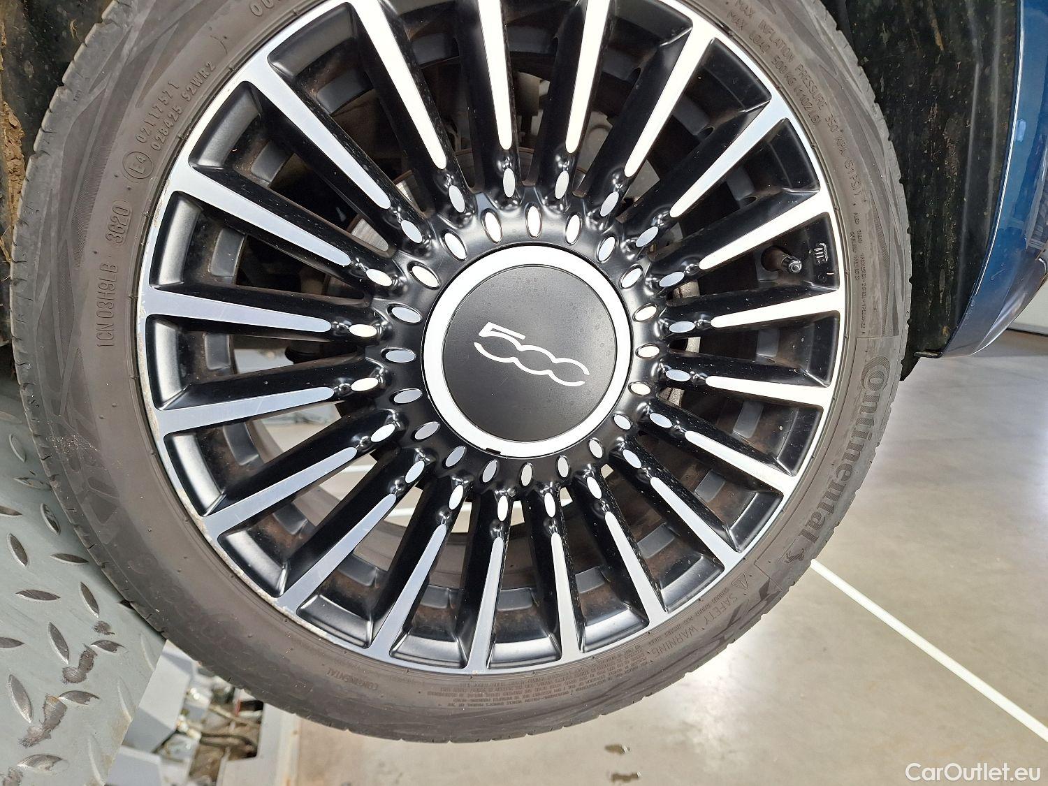  Fiat  500 Fiat, C '15, Fiat C 1.0 Hybrid 70 Launch Edition 2d #1