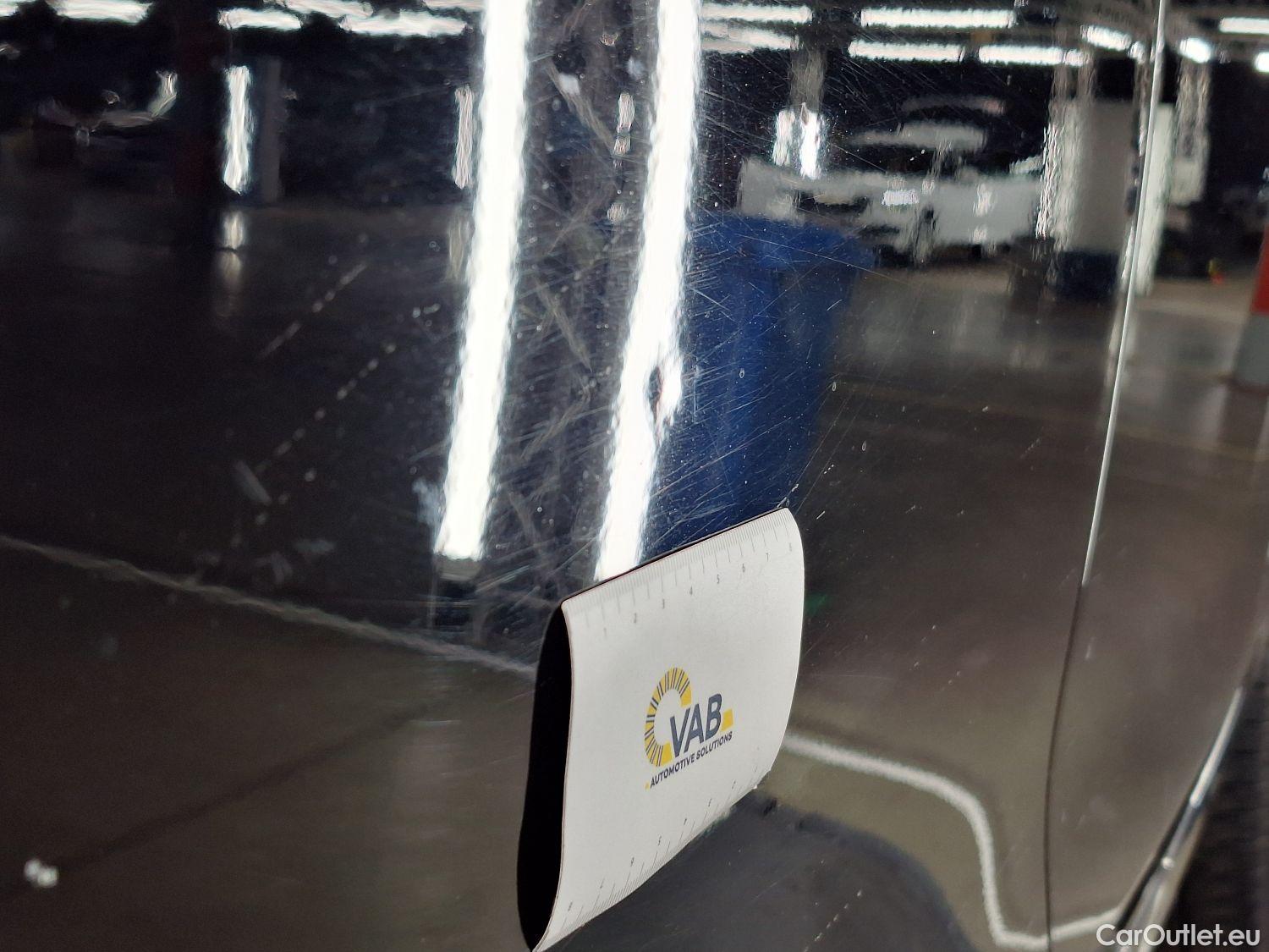  Peugeot  208 Peugeot,  '11, Peugeot  1.2 PureTech ?6.2 61kW S/S Signature 5 #37