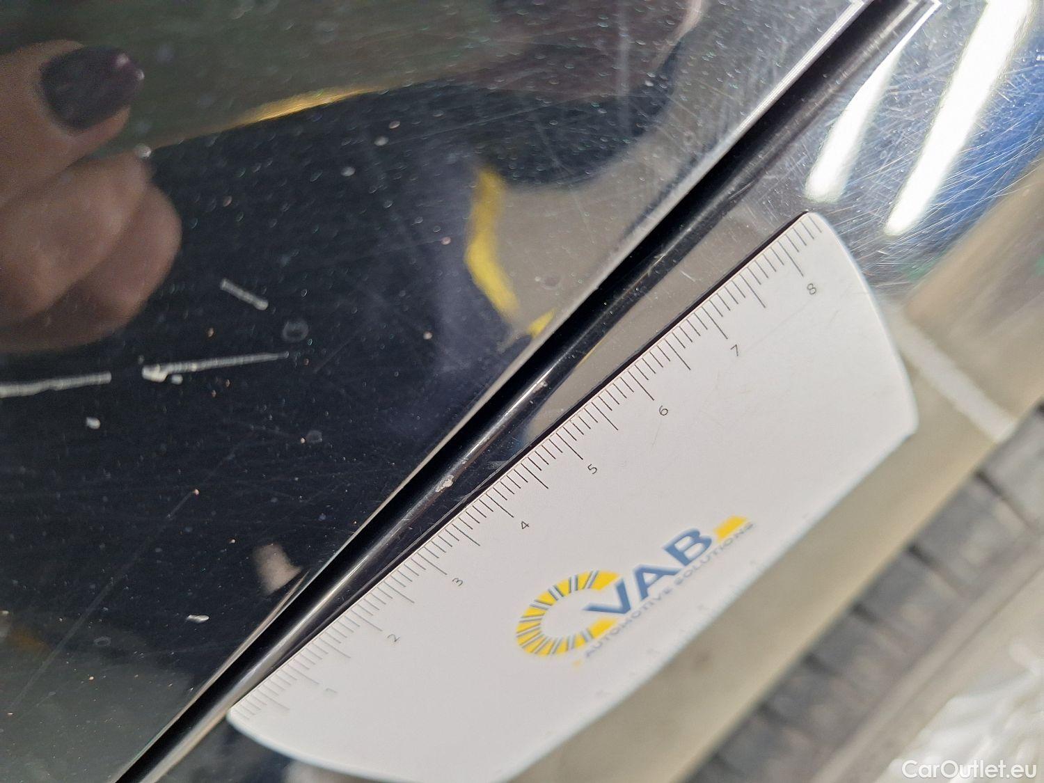  Peugeot  208 Peugeot,  '11, Peugeot  1.2 PureTech ?6.2 61kW S/S Signature 5 #33