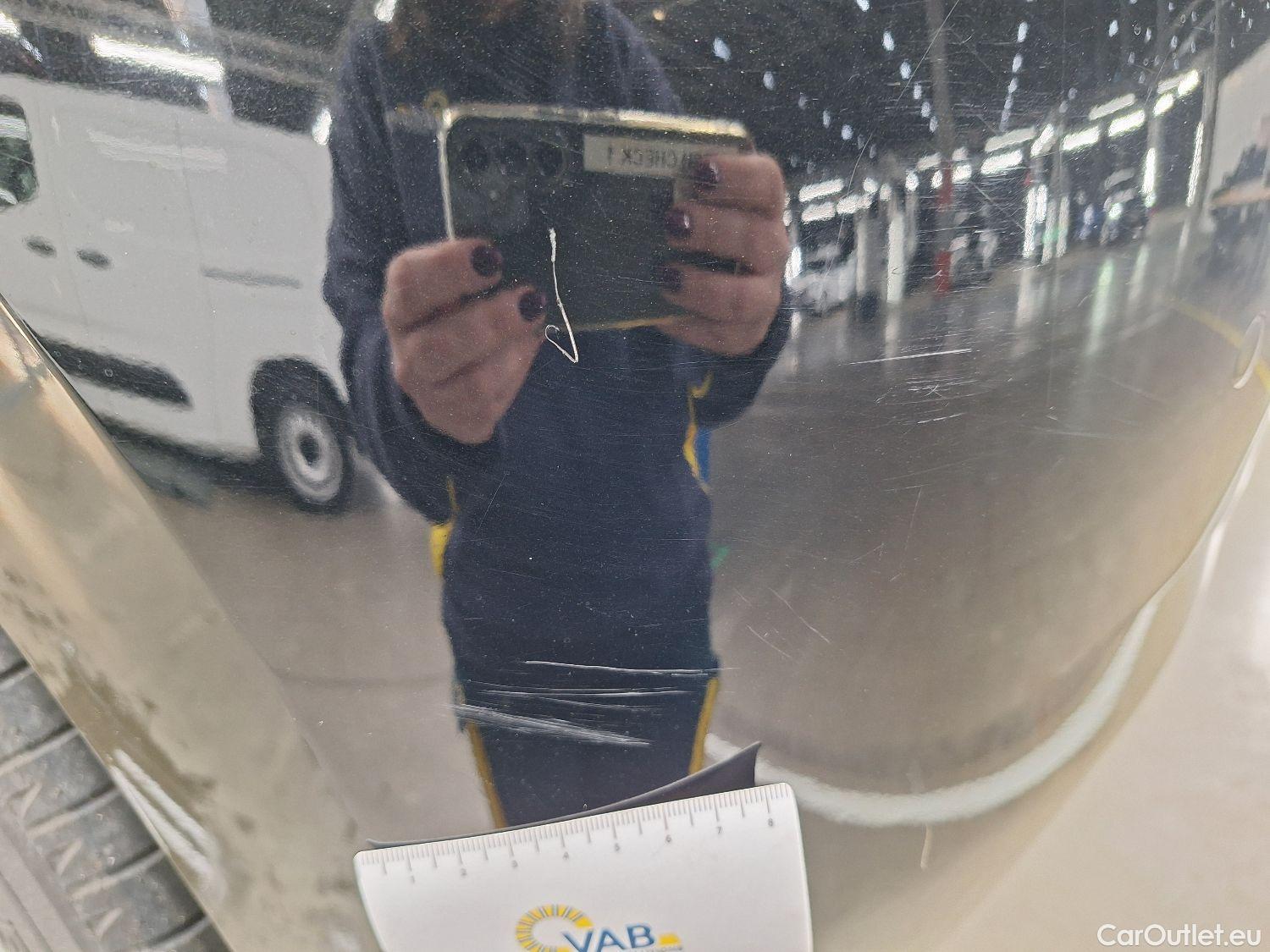  Peugeot  208 Peugeot,  '11, Peugeot  1.2 PureTech ?6.2 61kW S/S Signature 5 #25