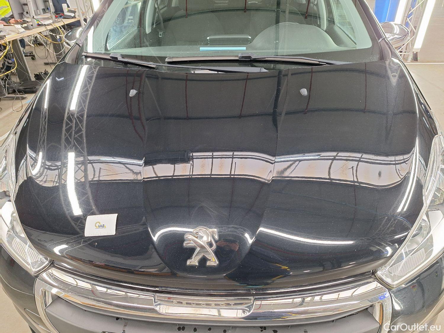  Peugeot  208 Peugeot,  '11, Peugeot  1.2 PureTech ?6.2 61kW S/S Signature 5 #98