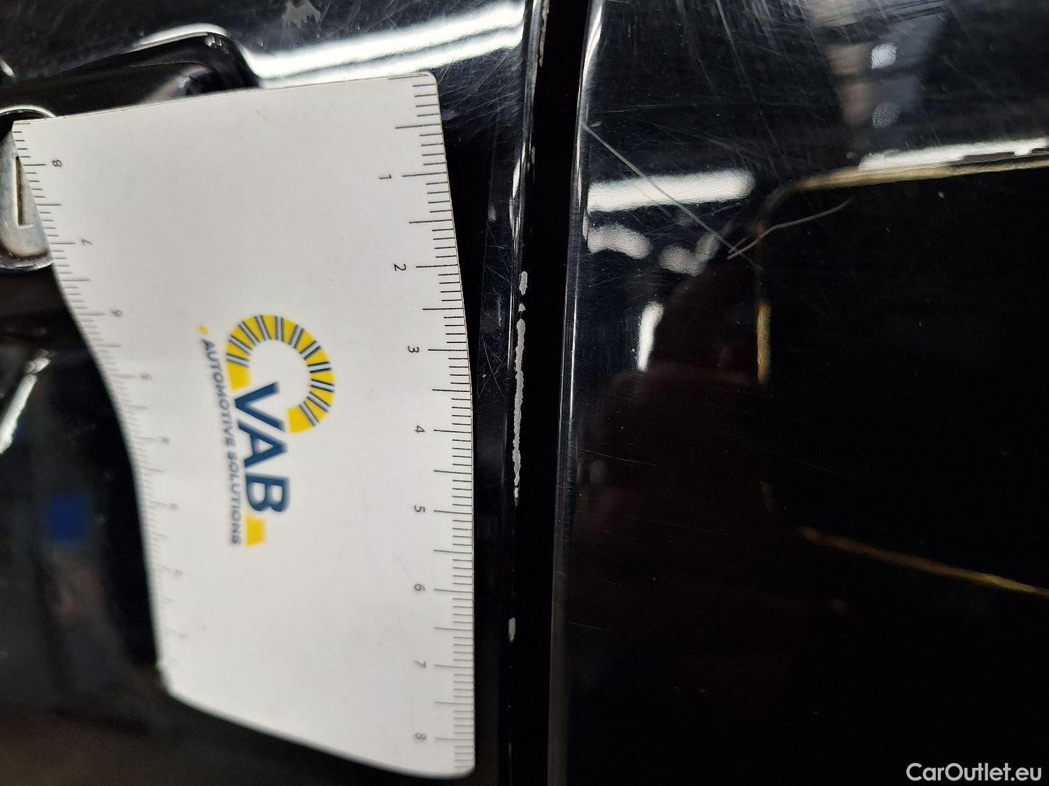  Peugeot  208 Peugeot,  '11, Peugeot  1.2 PureTech ?6.2 61kW S/S Signature 5 #40