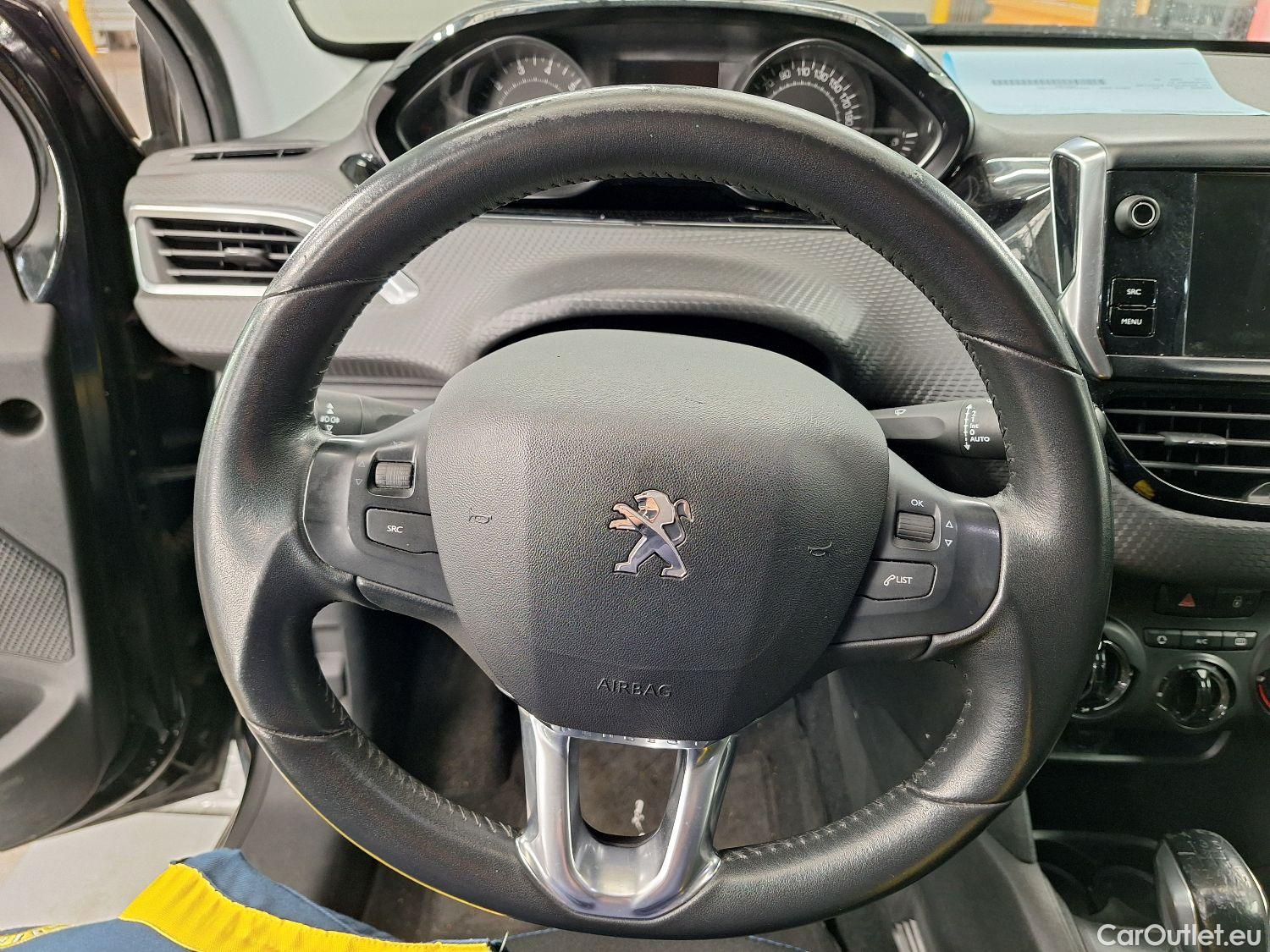  Peugeot  208 Peugeot,  '11, Peugeot  1.2 PureTech ?6.2 61kW S/S Signature 5 #79