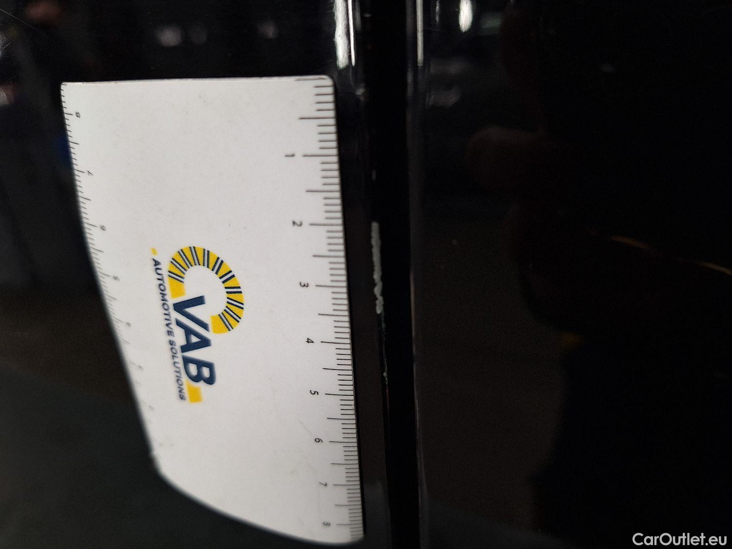  Peugeot  208 Peugeot,  '11, Peugeot  1.2 PureTech ?6.2 61kW S/S Signature 5 #39