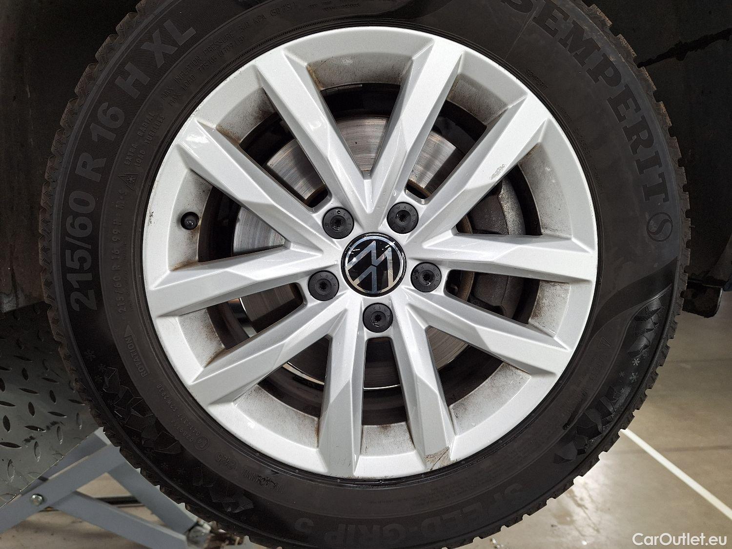  Volkswagen  Passat VW,  FL'19, Volkswagen  1.5 TSI Style Business DSG 4d #11