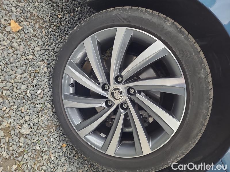  Skoda  Octavia  Lim. (NX3)(2020)  1.4PHEV 150 Style AT #14