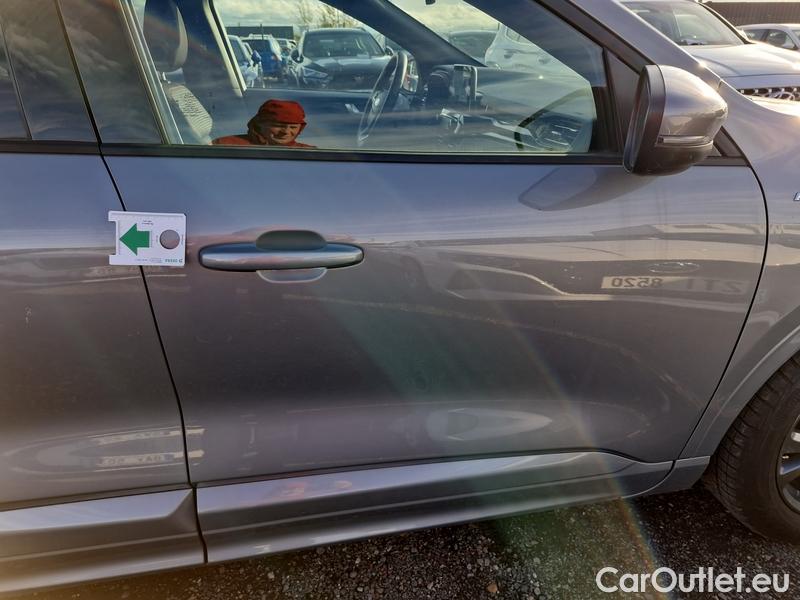  Ford  Kuga  (2019)  1.5EB 110 ST-Line #9