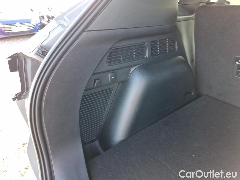  Ford  Kuga  (2019)  1.5EB 110 ST-Line #5