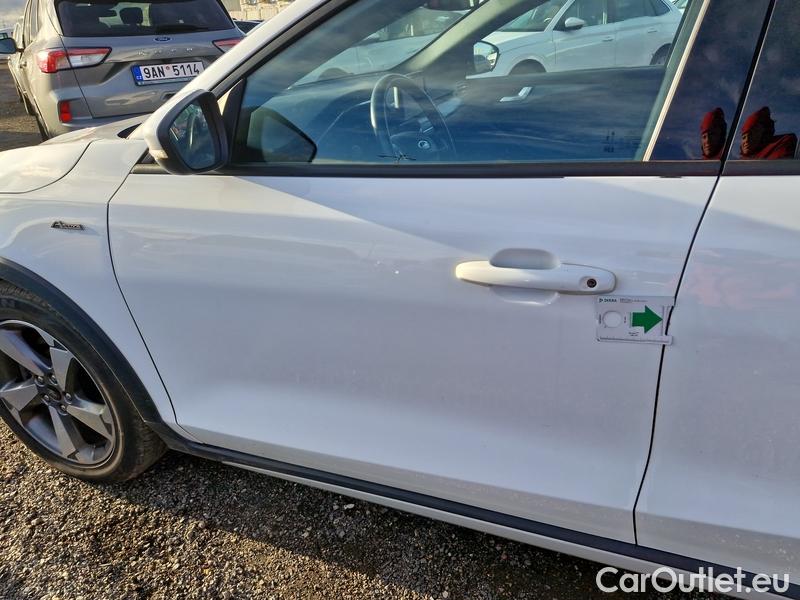  Ford  Focus   (CGE)(2018->) Foc.Kombi 2.0EBl.110 Active AT #6